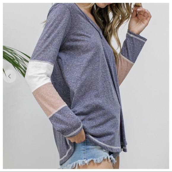 ✨LAST✨Boho chic Color block sleeves V neck top - Picture 4 of 5